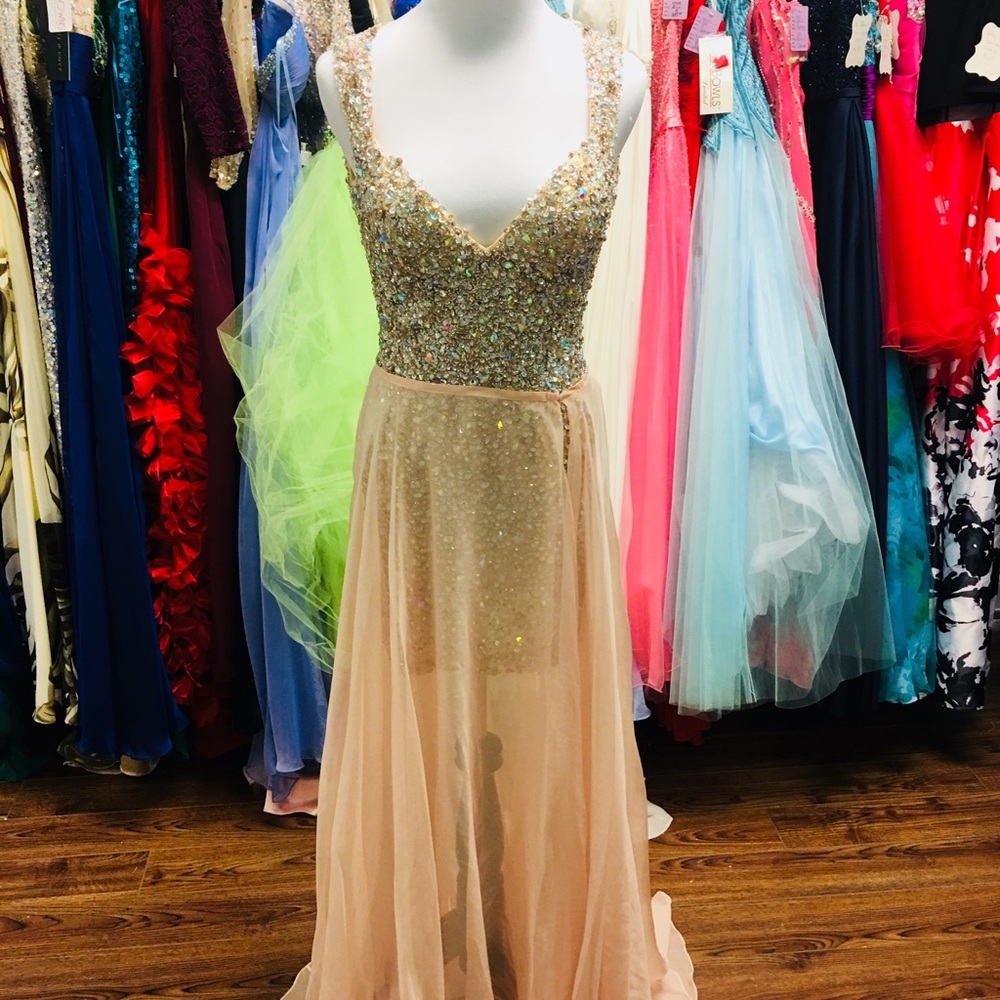 Envious Couture Size 2 Wrap Dress Nude